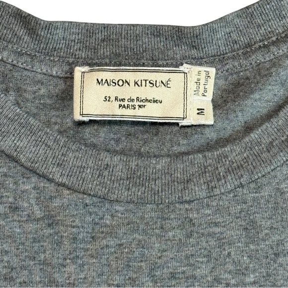 Maison Kitsuné Gray Pocket Tee with Fox Logo – Size M - Picture 6 of 6